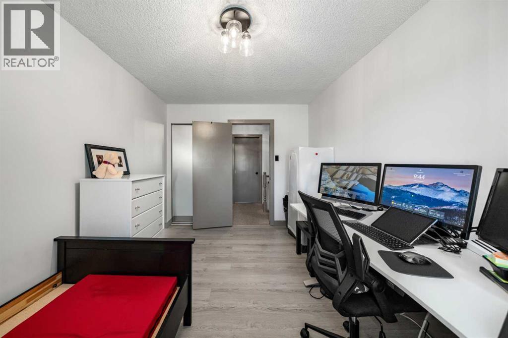 Photo 18 of 4409 33 Avenue Sw, Calgary AB