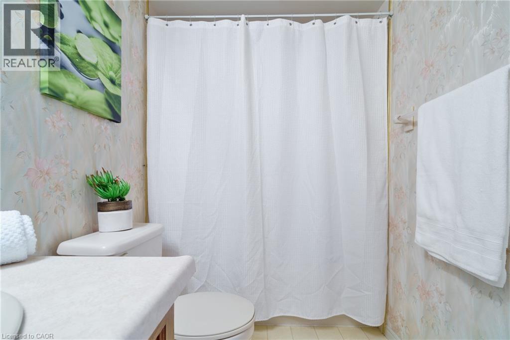 Photo 5 of 416 Limeridge Road Unit 213, Hamilton ON
