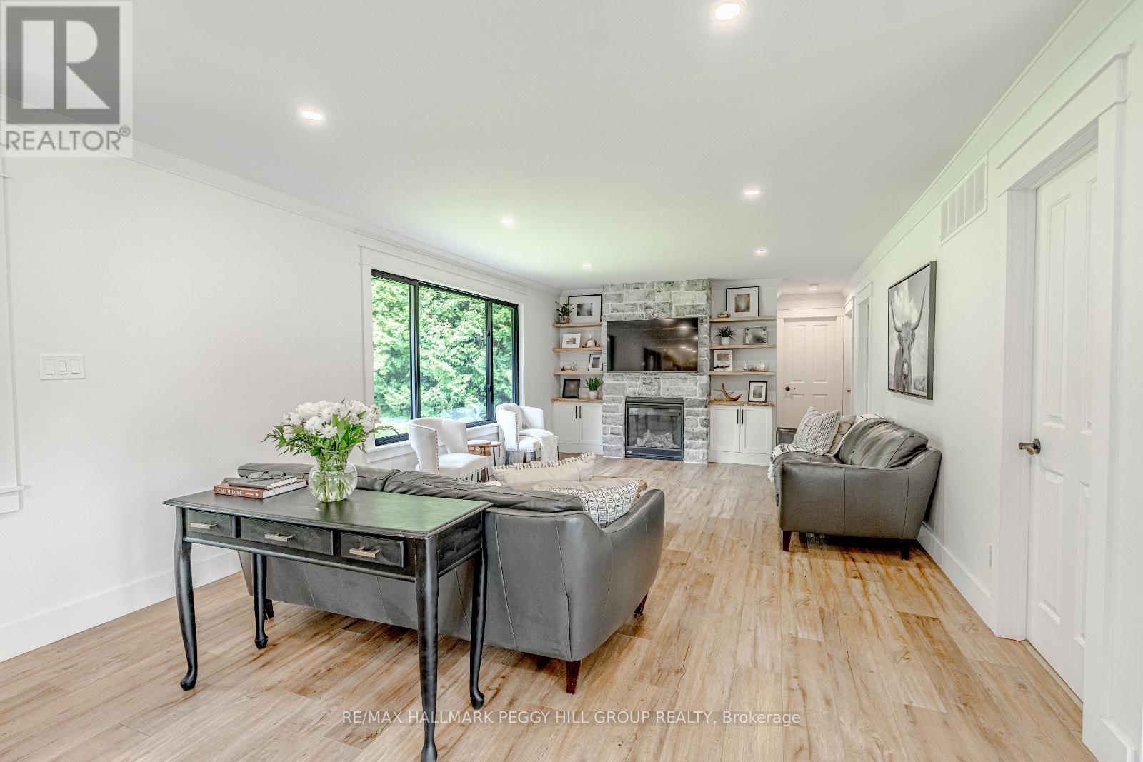 Photo 11 of 2764 Fairgrounds Road, Severn ON