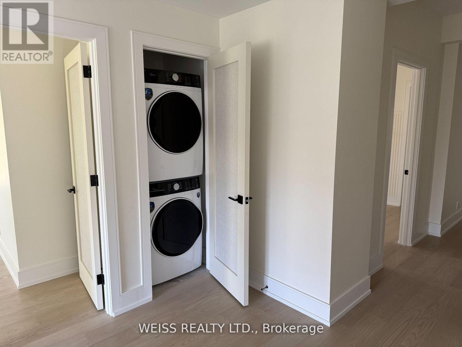 Photo 19 of 137 Bannockburn Avenue, Toronto ON