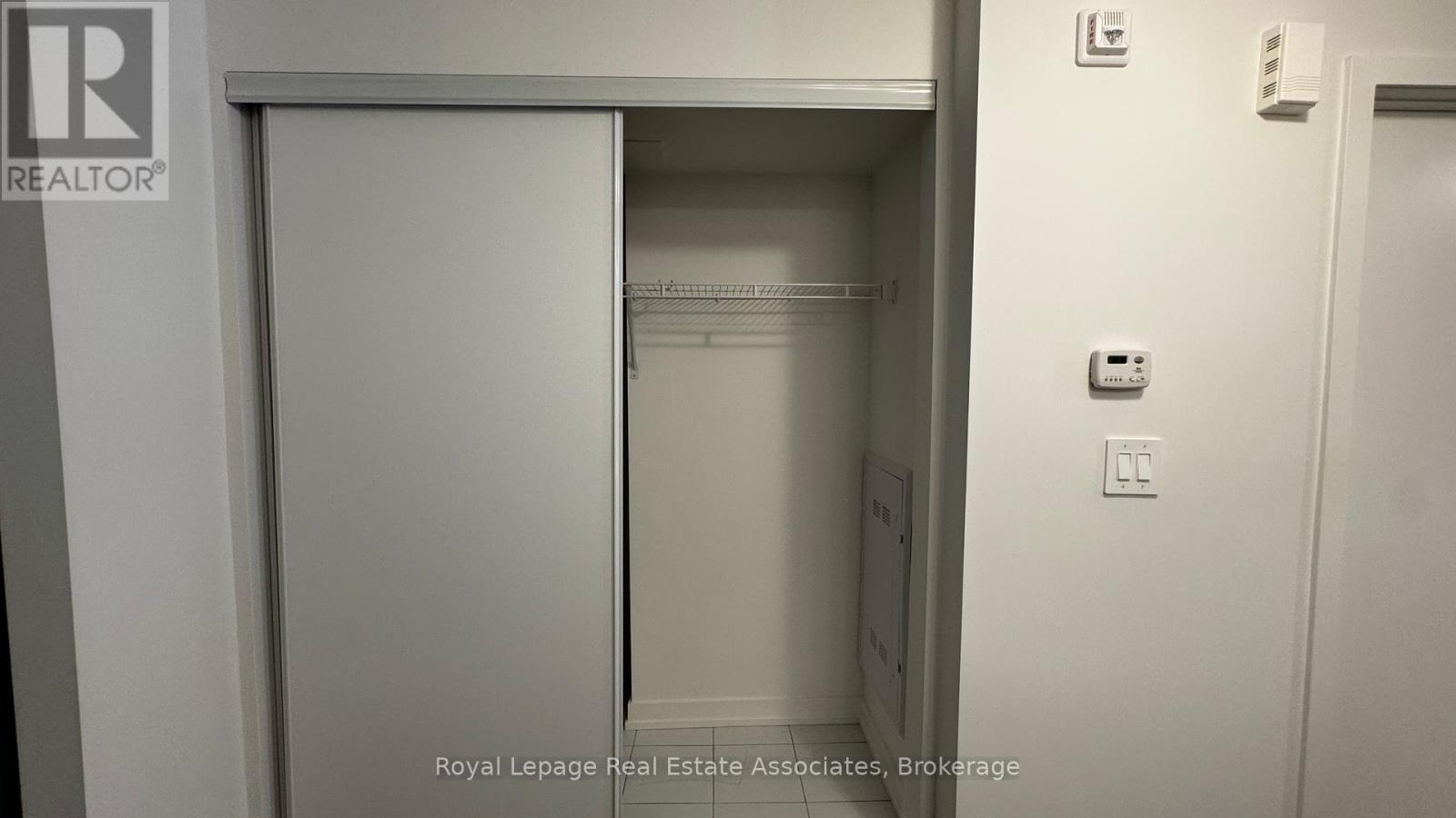 Photo 5 of 103 1650 Victoria Park Avenue, Toronto ON