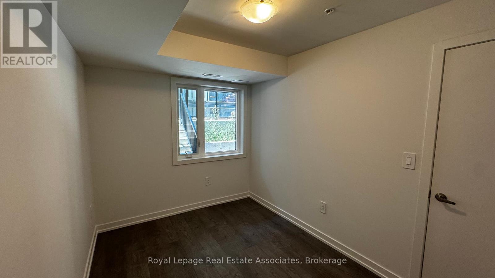 Photo 15 of 103 1650 Victoria Park Avenue, Toronto ON