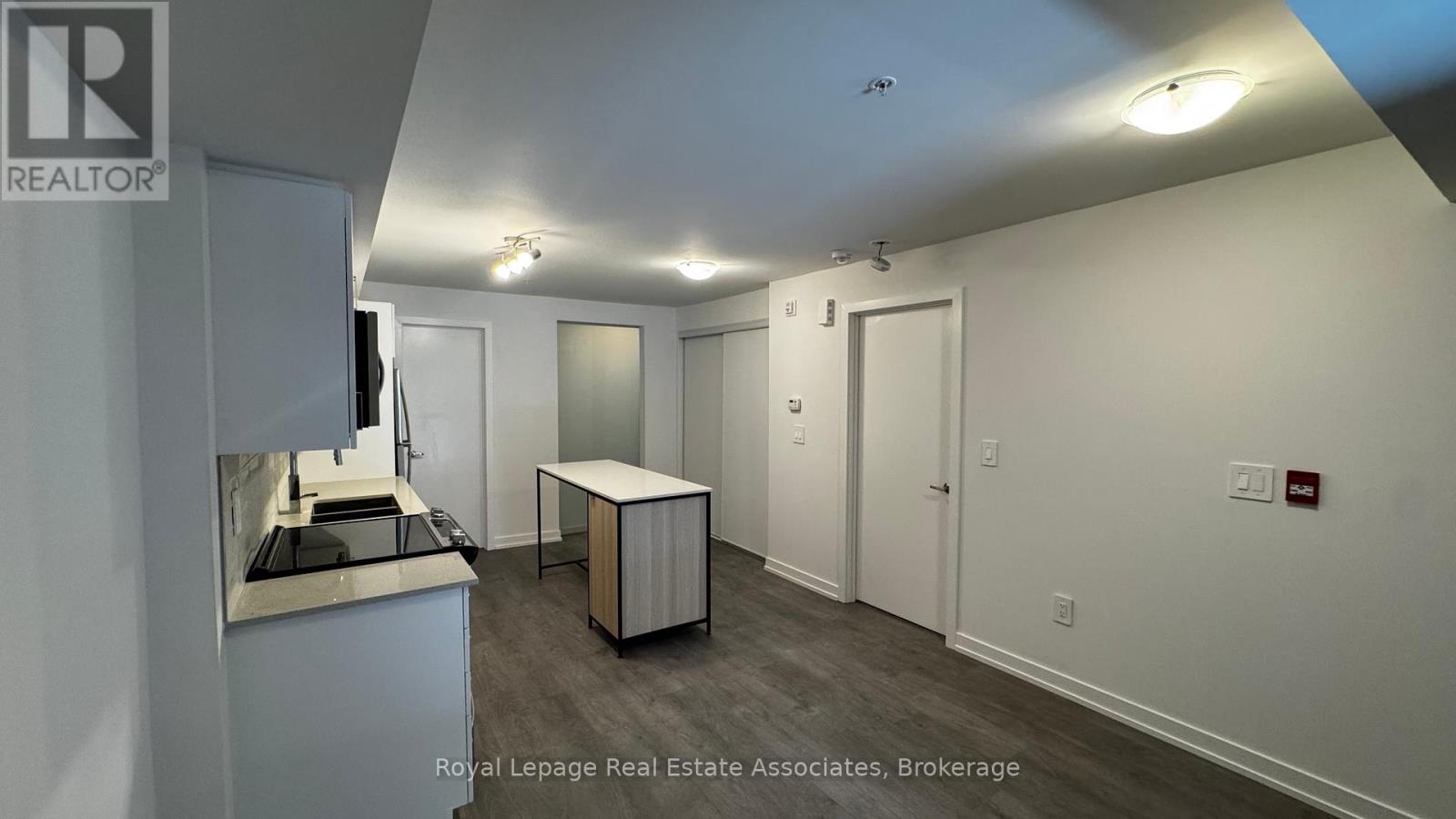 Photo 1 of 103 1650 Victoria Park Avenue, Toronto ON