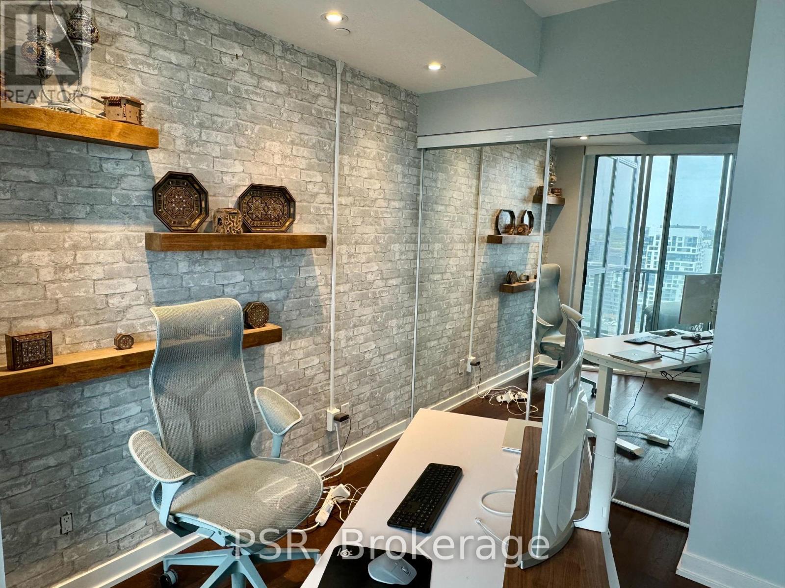 Photo 14 of 2703 20 Bruyeres Mews, Toronto ON