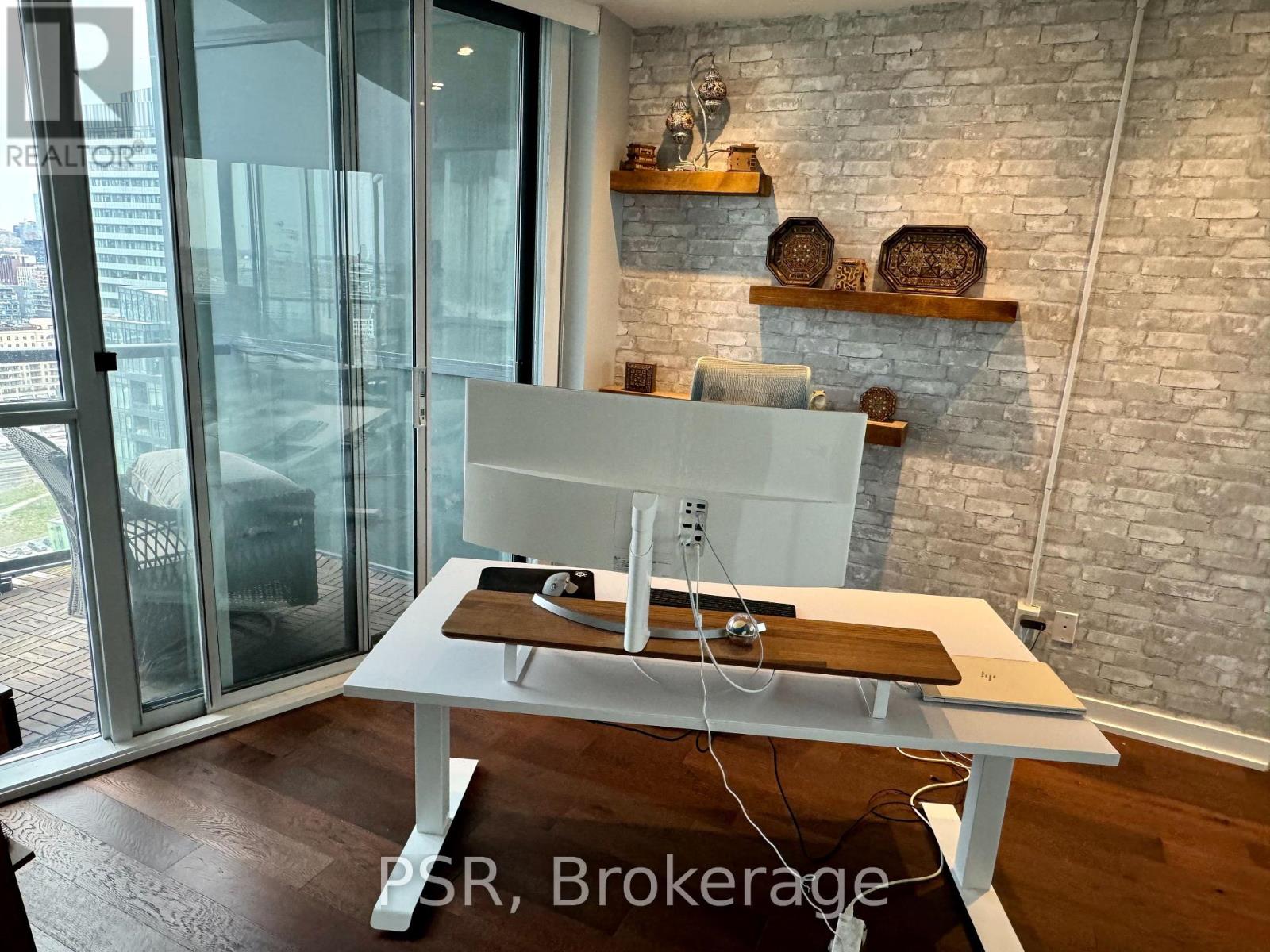 Photo 8 of 2703 20 Bruyeres Mews, Toronto ON
