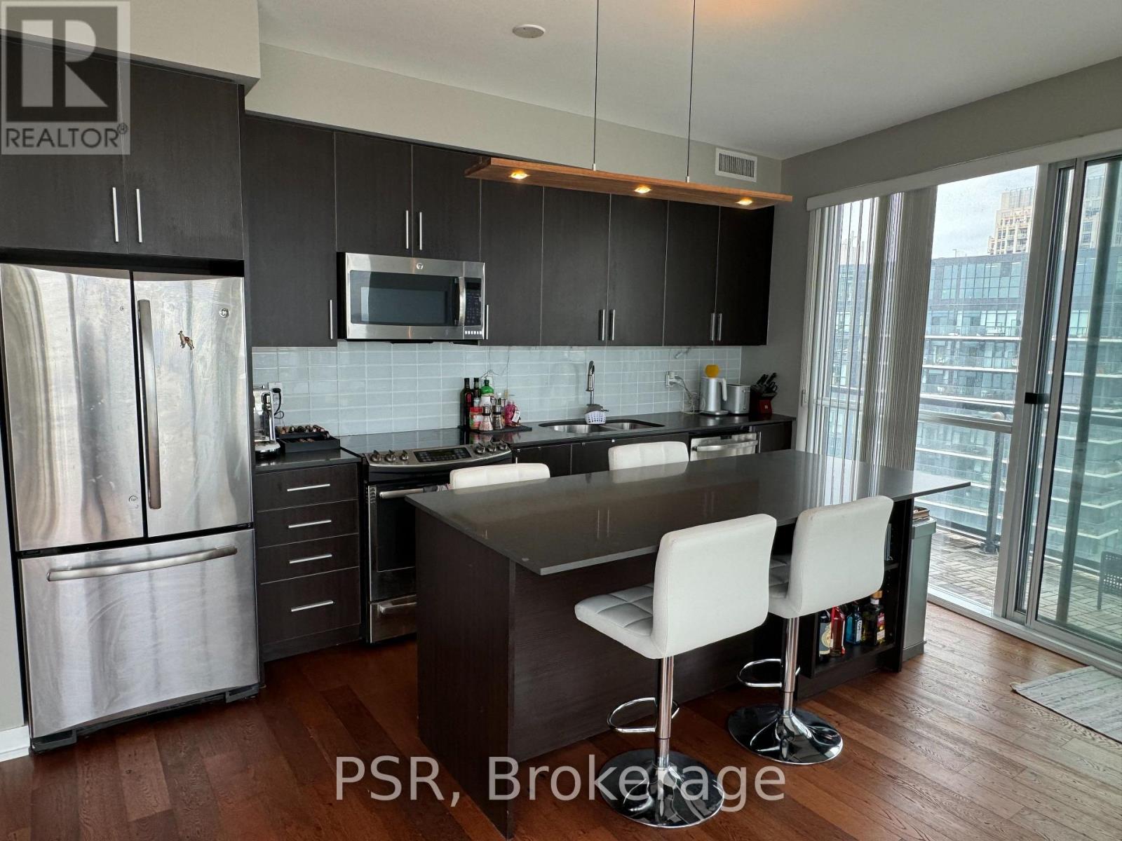Photo 1 of 2703 20 Bruyeres Mews, Toronto ON