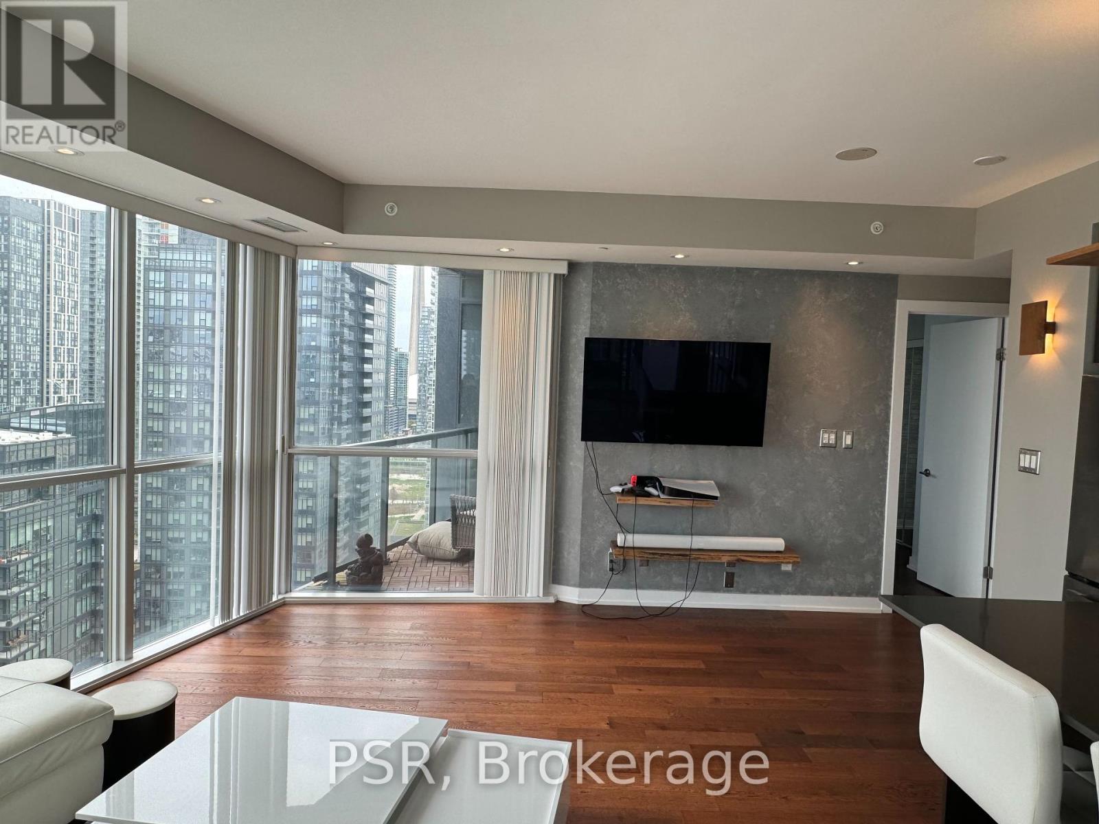Photo 21 of 2703 20 Bruyeres Mews, Toronto ON