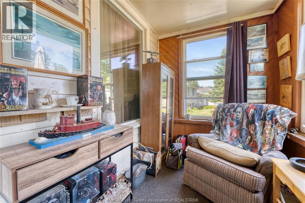 Photo 14 of 49 Maple Street, Kingsville ON
