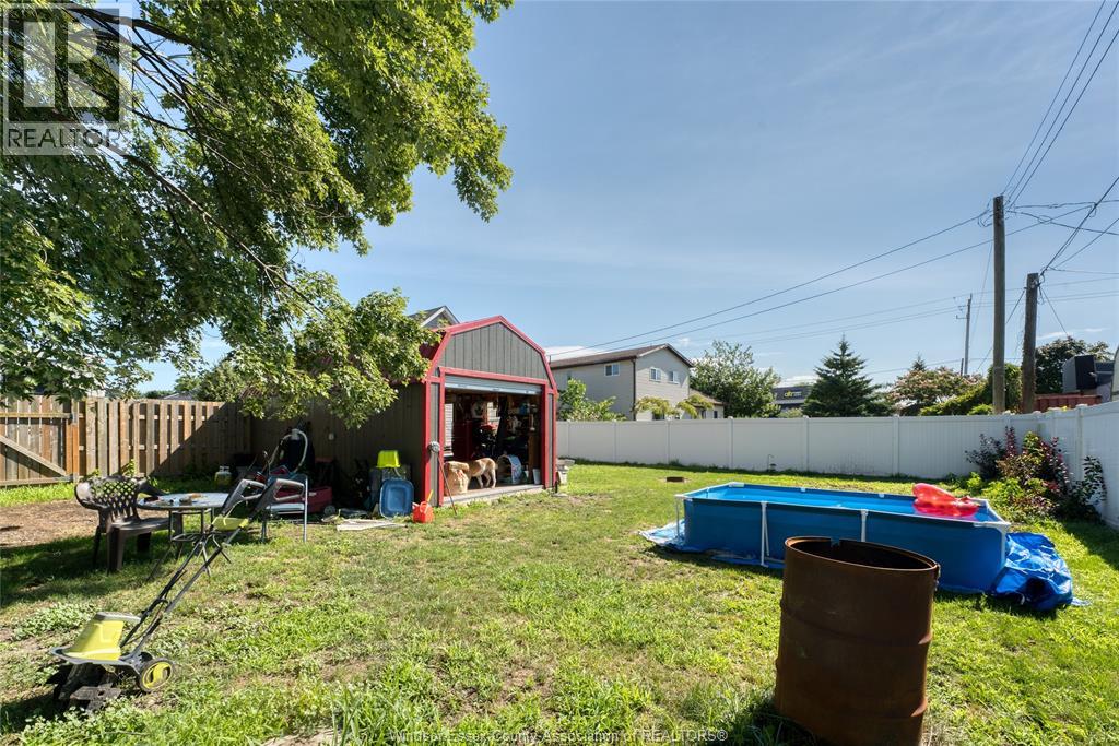 Photo 15 of 49 Maple Street, Kingsville ON