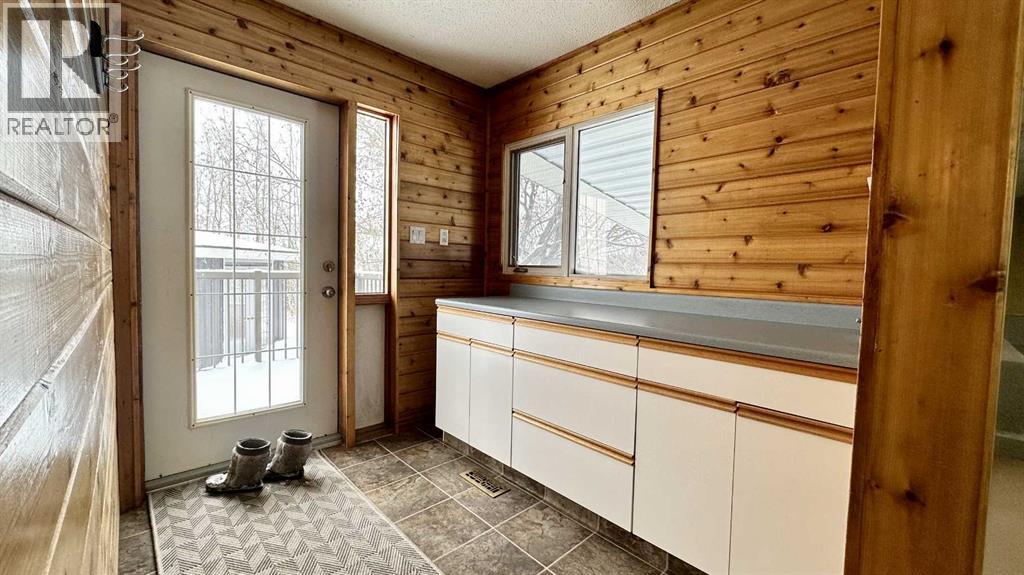 Photo 11 of 60037 Township Road 725, Clairmont AB