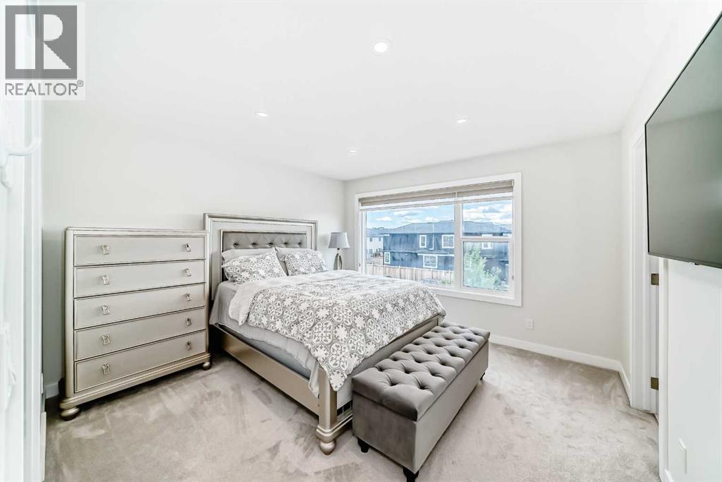 128 Savanna Lane NE, Calgary, Alberta