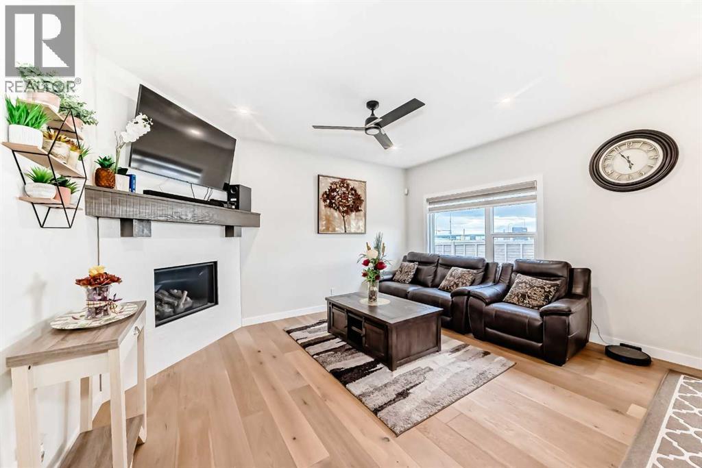Photo 20 of 128 Savanna Lane Ne, Calgary AB