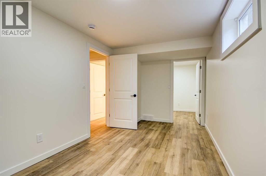 Photo 1 of 5 Mcconnell Close, Red Deer AB