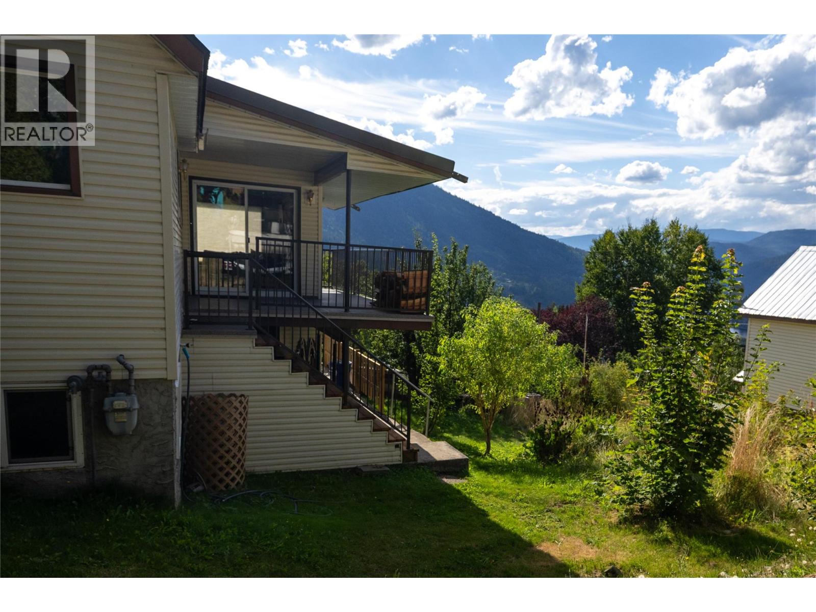 Photo 27 of 1324 Cedar Street, Nelson BC
