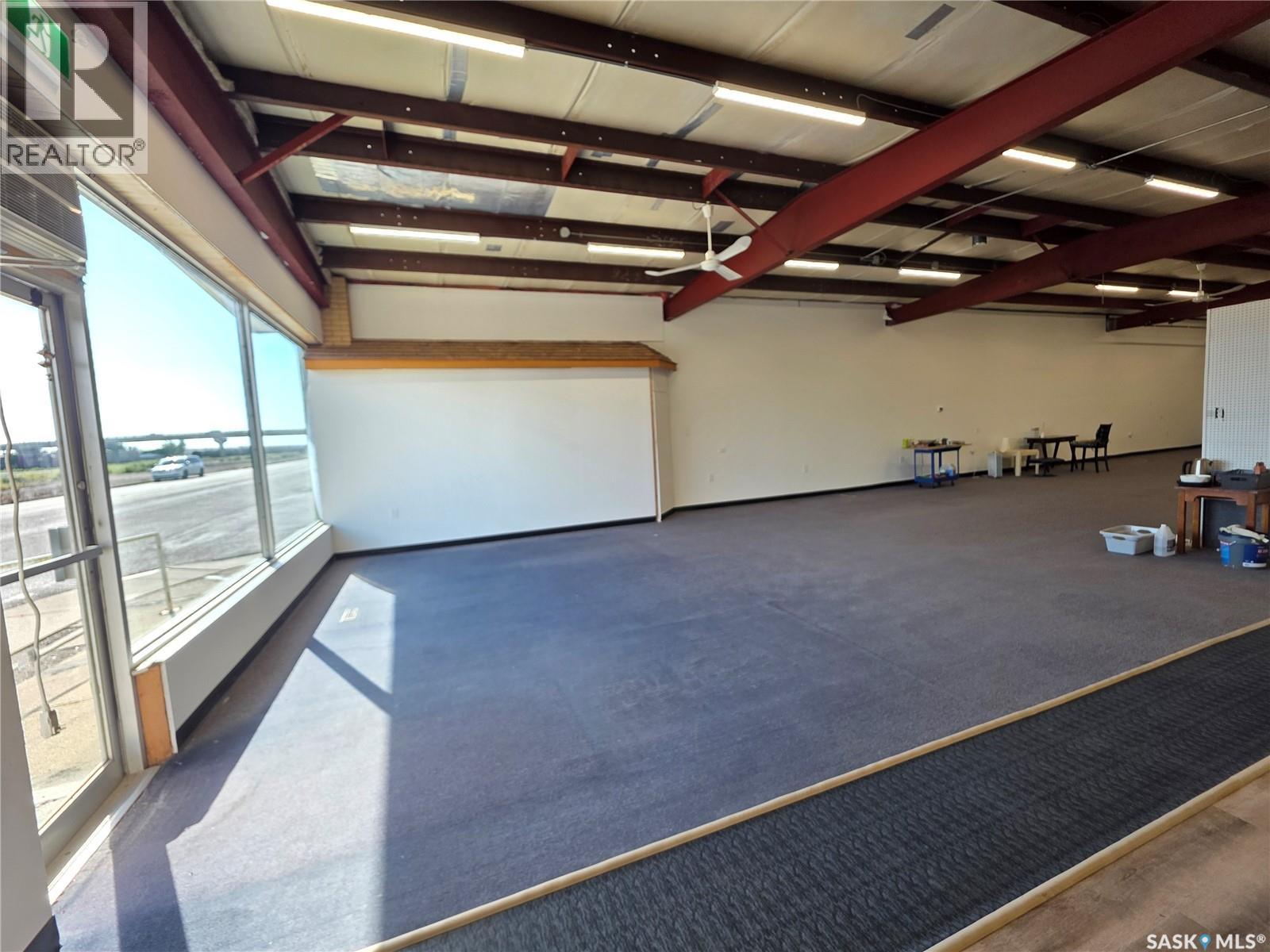 Photo 19 of 401 North Railway Street E, Swift Current SK
