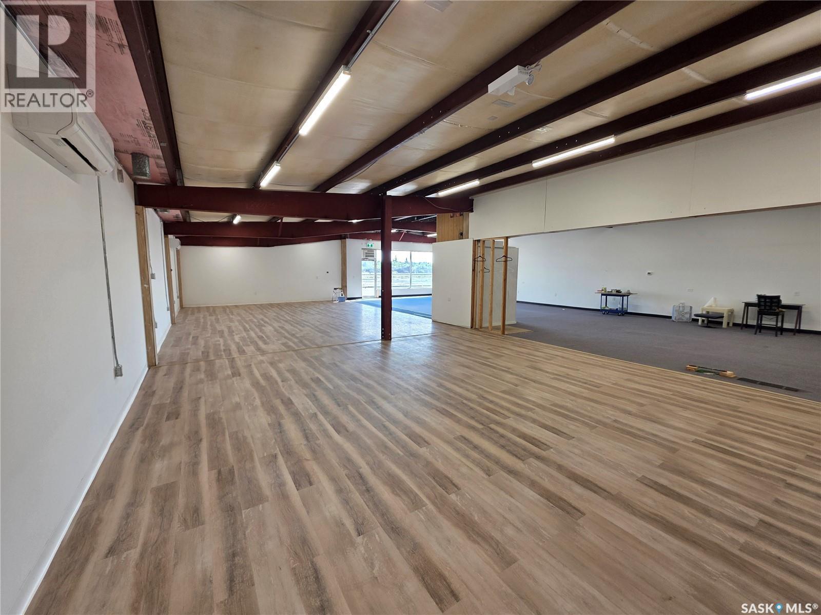 Photo 20 of 401 North Railway Street E, Swift Current SK