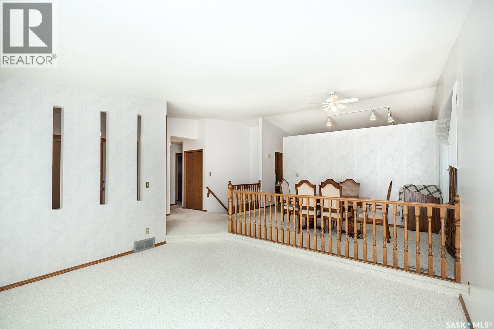 Photo 19 of 634 Nesslin Crescent, Saskatoon SK