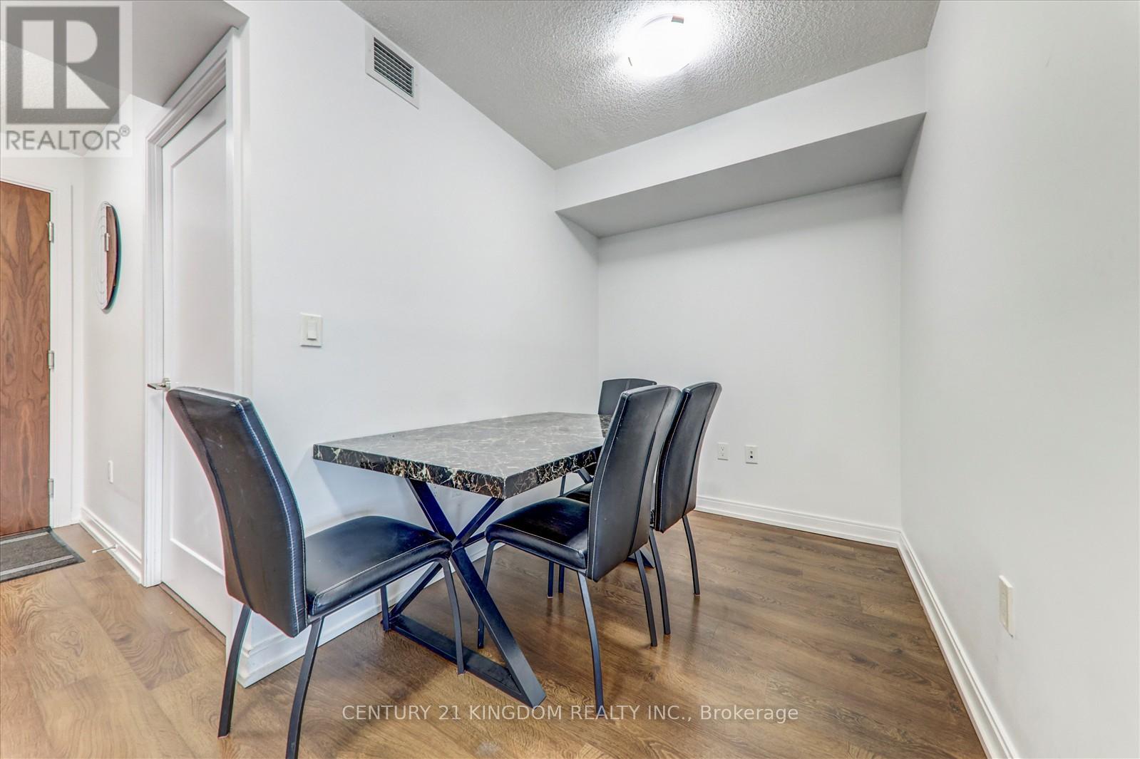 Photo 19 of 1423 275 Village Green Square, Toronto ON