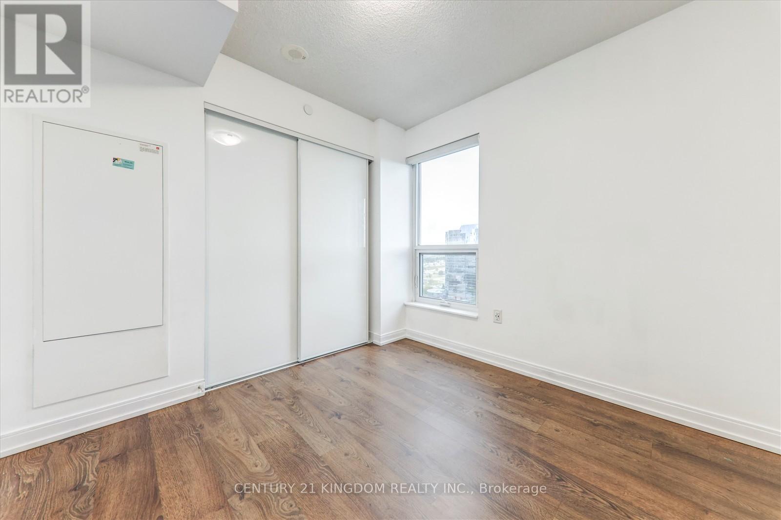 Photo 20 of 1423 275 Village Green Square, Toronto ON