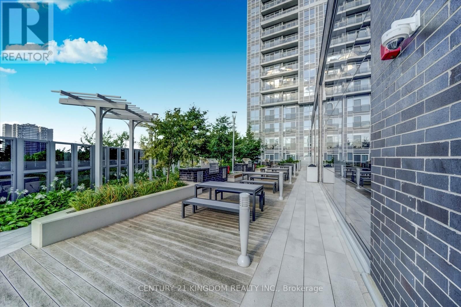Photo 5 of 1423 275 Village Green Square, Toronto ON