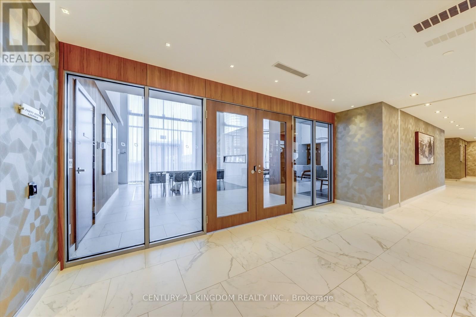 Photo 24 of 1423 275 Village Green Square, Toronto ON