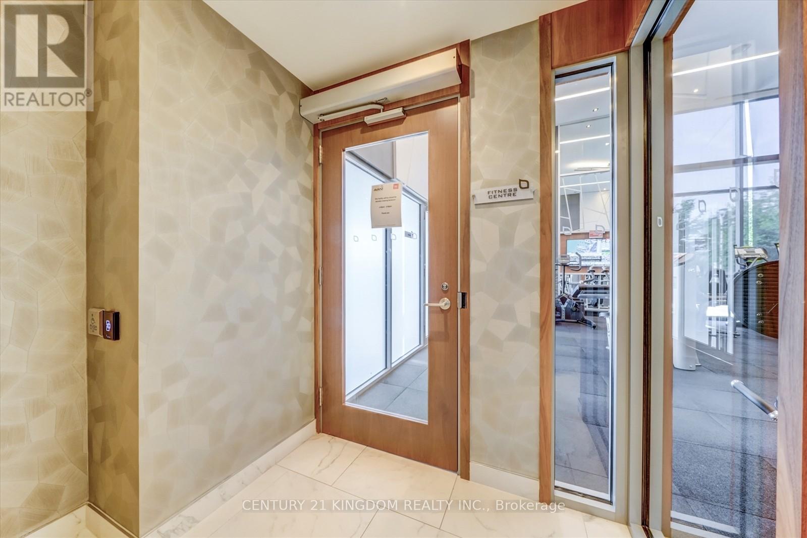 Photo 6 of 1423 275 Village Green Square, Toronto ON