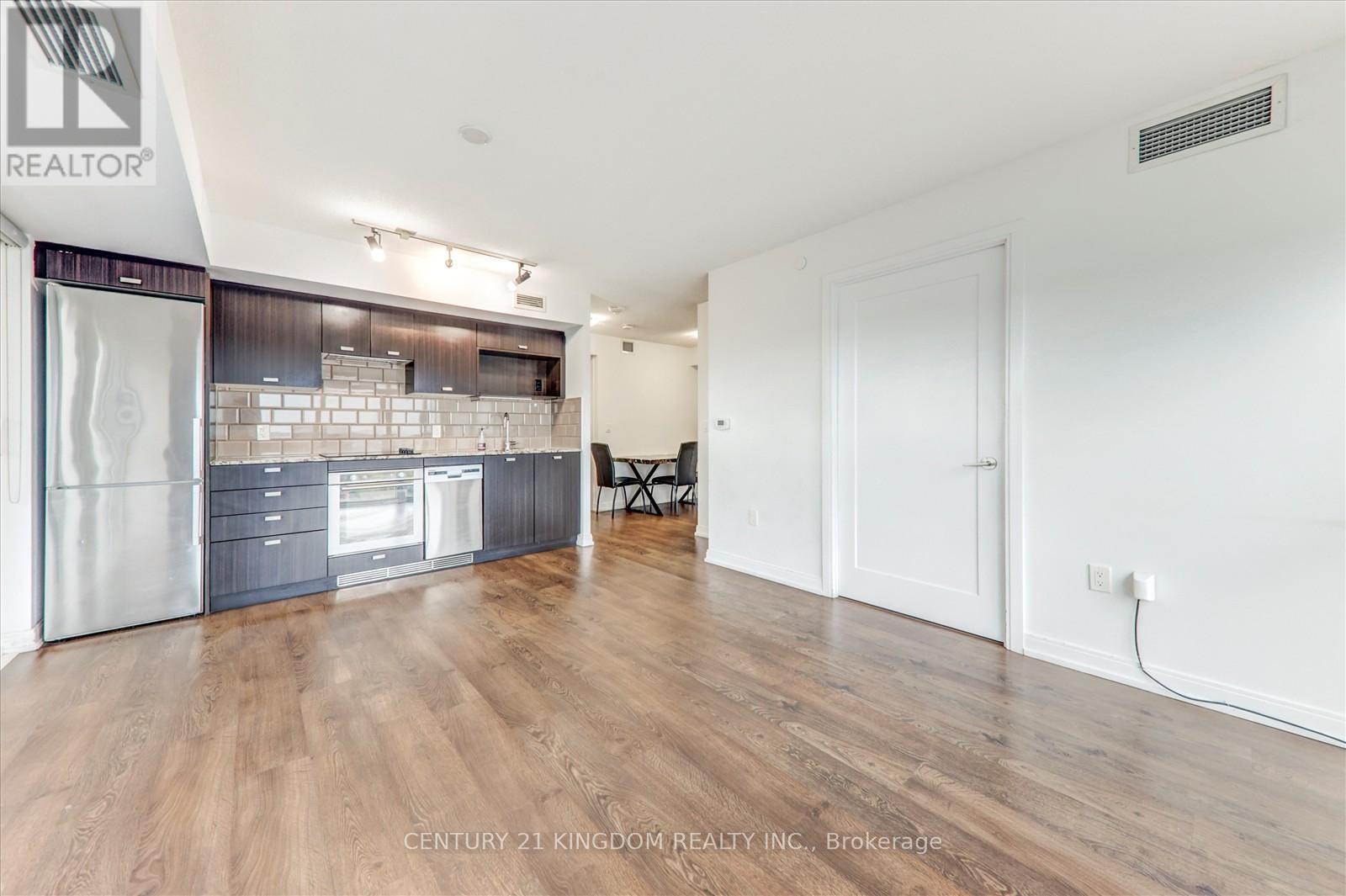 Photo 14 of 1423 275 Village Green Square, Toronto ON