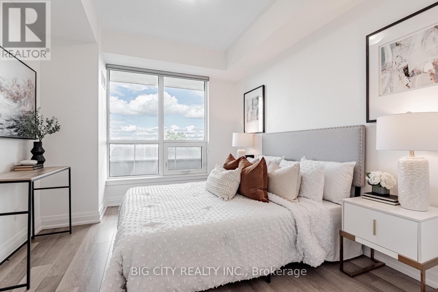 Photo 8 of 611 3121 Sheppard Avenue E, Toronto ON