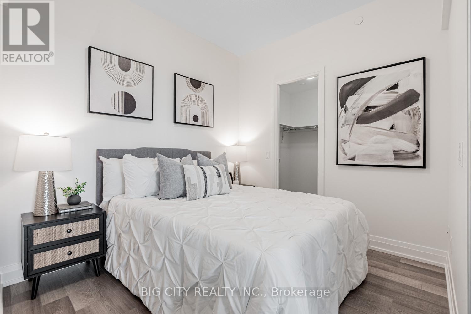 Photo 2 of 611 3121 Sheppard Avenue E, Toronto ON