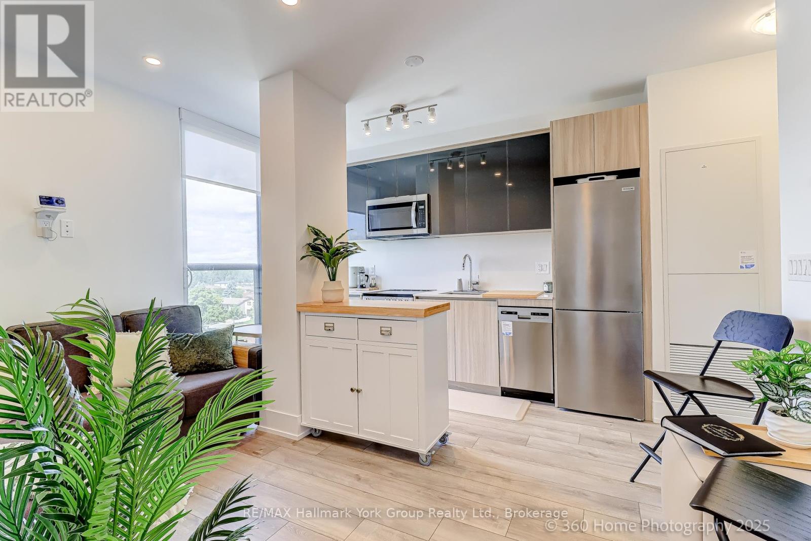 Photo 1 of 534 3100 Keele Street, Toronto ON