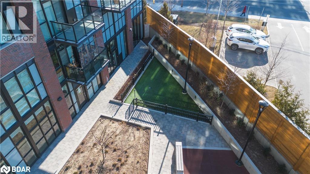Photo 20 of 2300 St Clair Avenue West Unit 118, Toronto ON