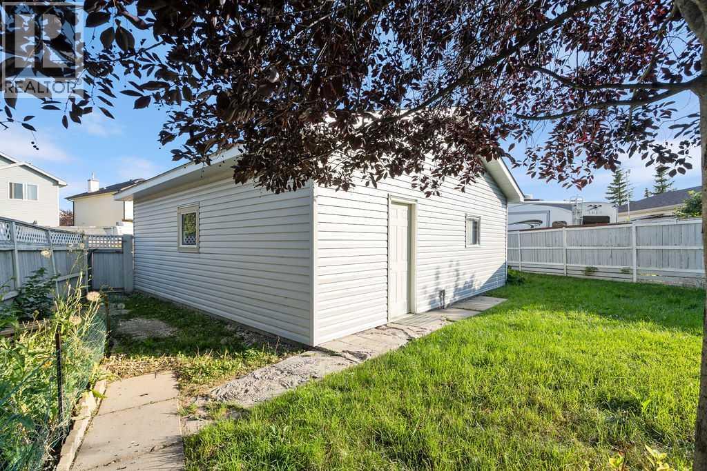 Single Family House for Sale in  Coville Gardens NE Coventry Hills Calgary 