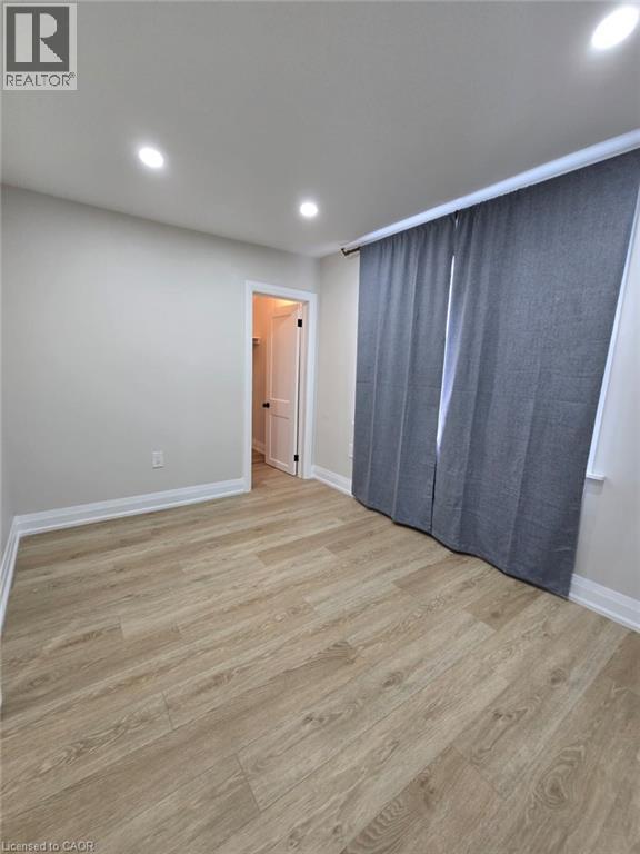 Photo 11 of 140 Napier Street, Sarnia ON