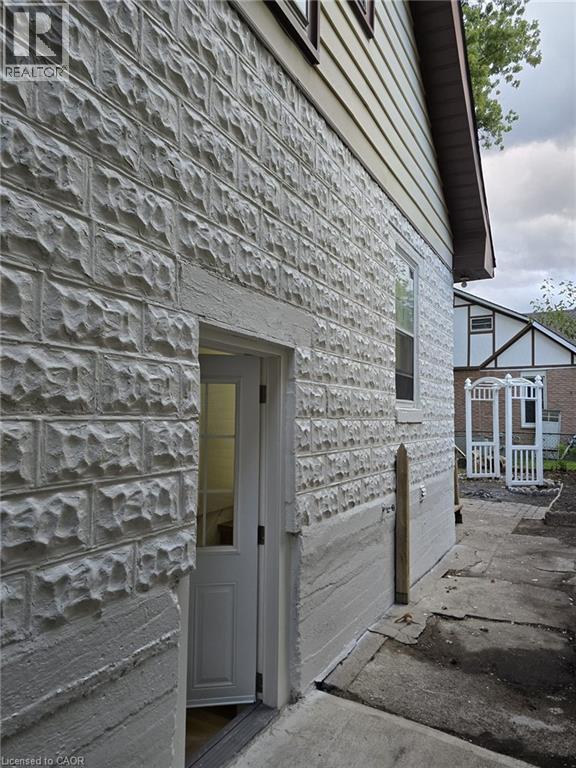 Photo 24 of 140 Napier Street, Sarnia ON