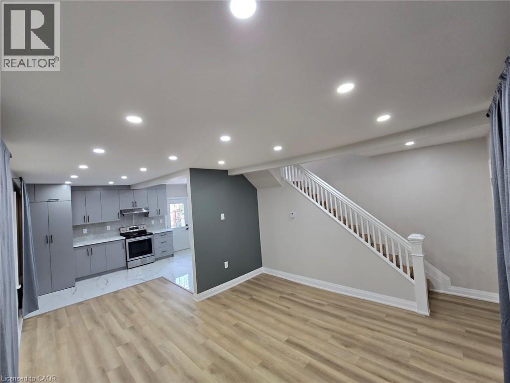 Photo 6 of 140 Napier Street, Sarnia ON