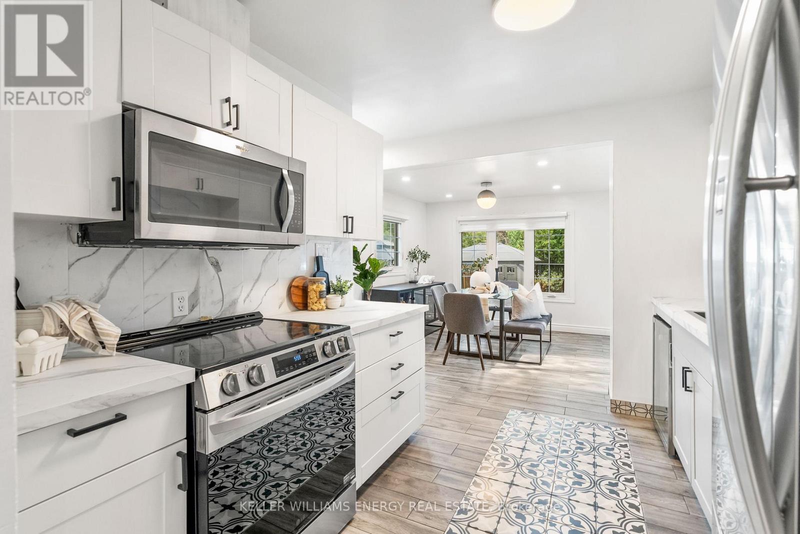 Photo 14 of 28 Admiral Road, Ajax ON