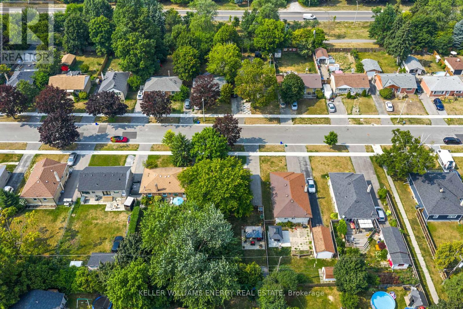 Photo 39 of 28 Admiral Road, Ajax ON