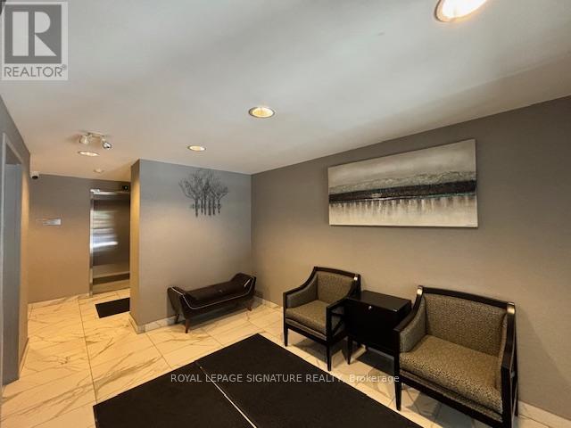 Photo 4 of 407 32 Tannery Street, Mississauga ON