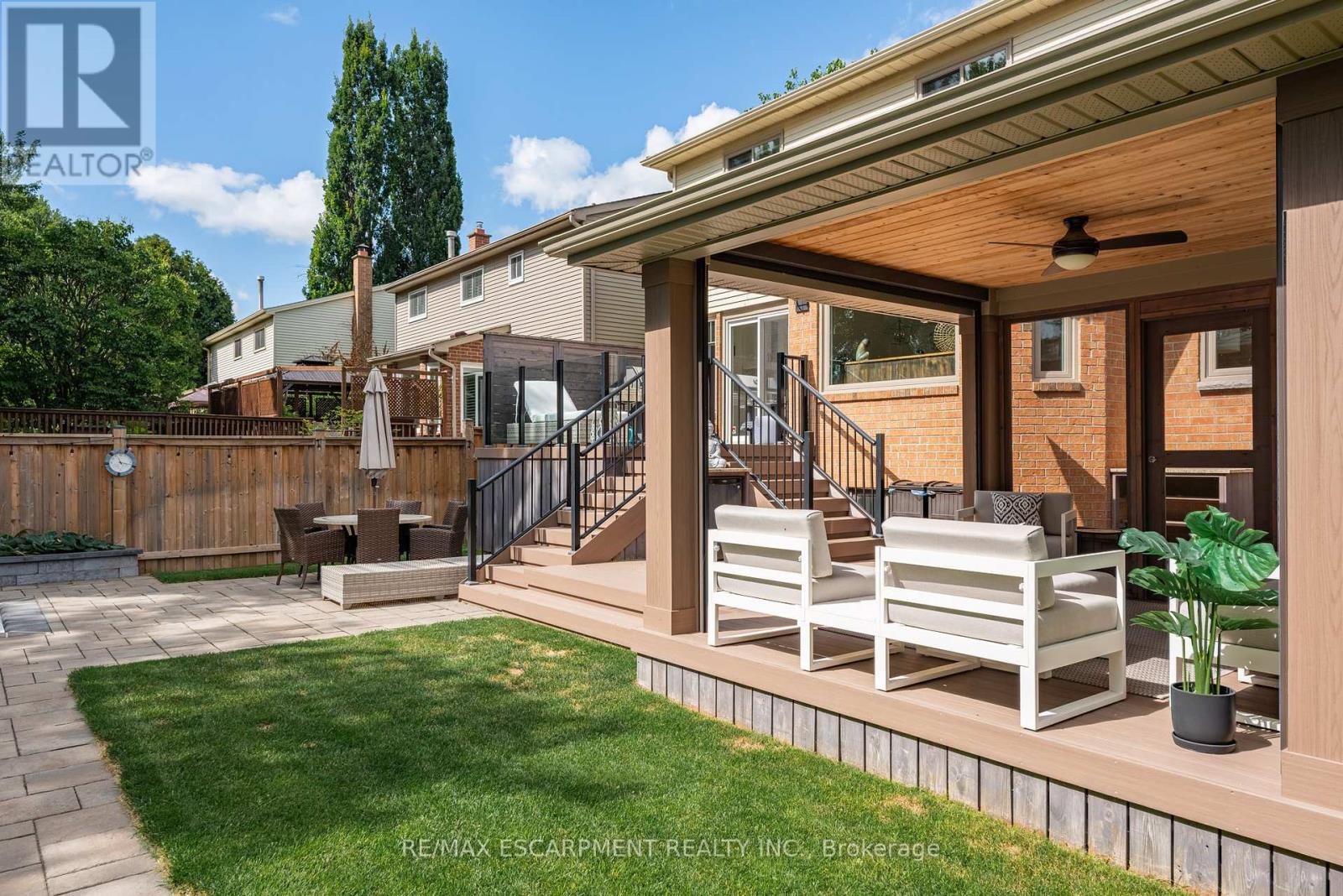 Photo 38 of 2130 Winding Way, Burlington ON