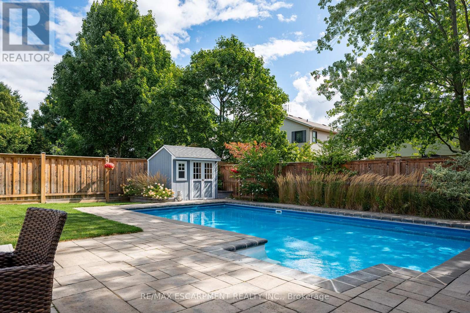 Photo 41 of 2130 Winding Way, Burlington ON