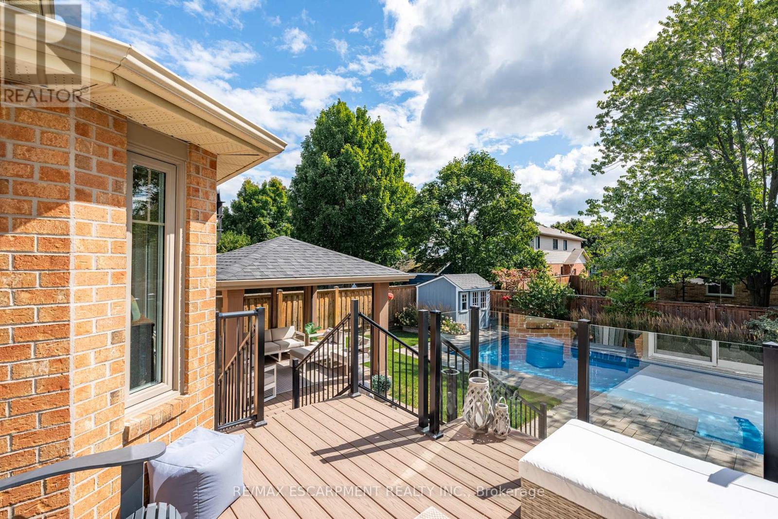 Photo 44 of 2130 Winding Way, Burlington ON