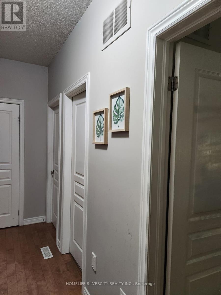Photo 15 of 38 George Robinson Drive, Brampton ON
