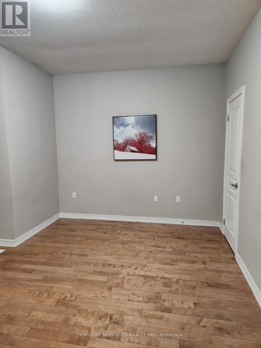 Photo 17 of 38 George Robinson Drive, Brampton ON