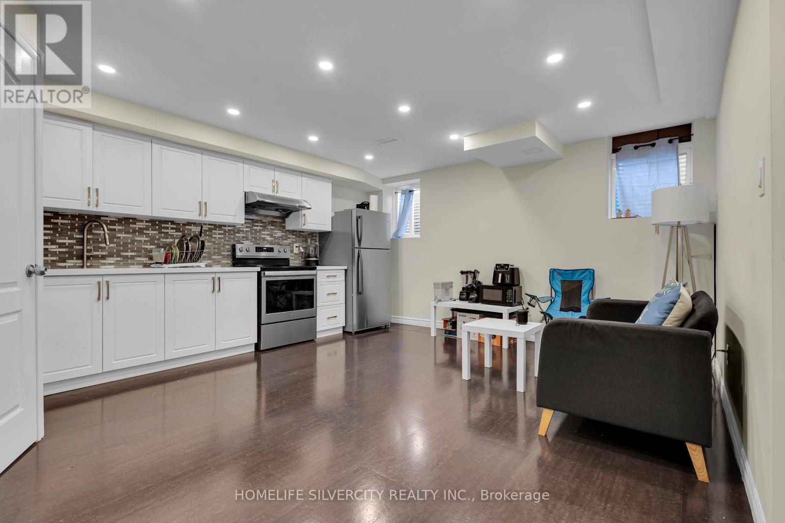 Photo 2 of 38 George Robinson Drive, Brampton ON