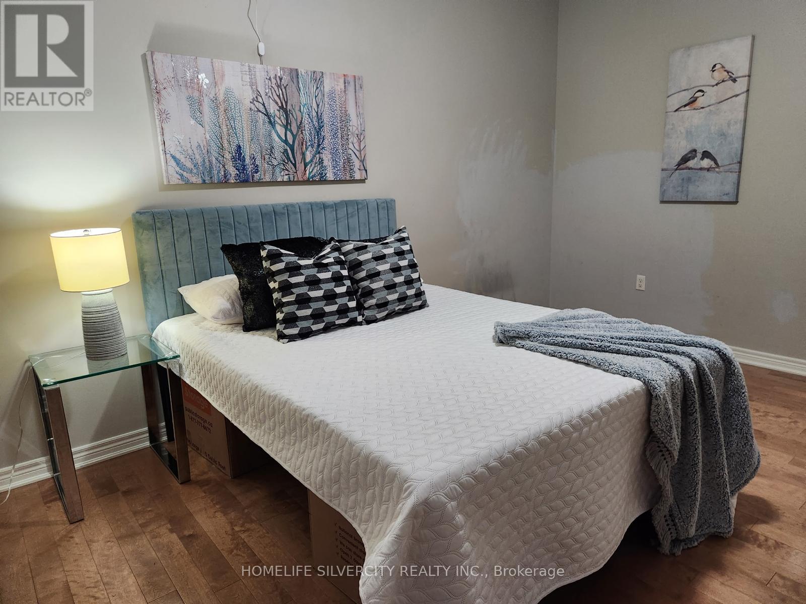 Photo 26 of 38 George Robinson Drive, Brampton ON