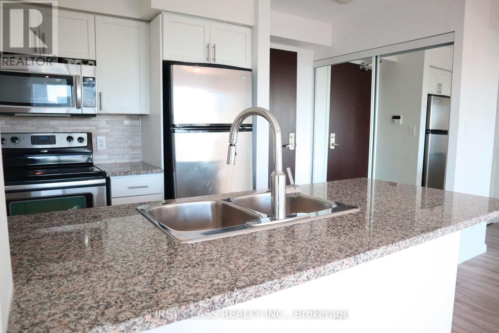 Photo 11 of 2805 208 Enfield Place, Mississauga ON