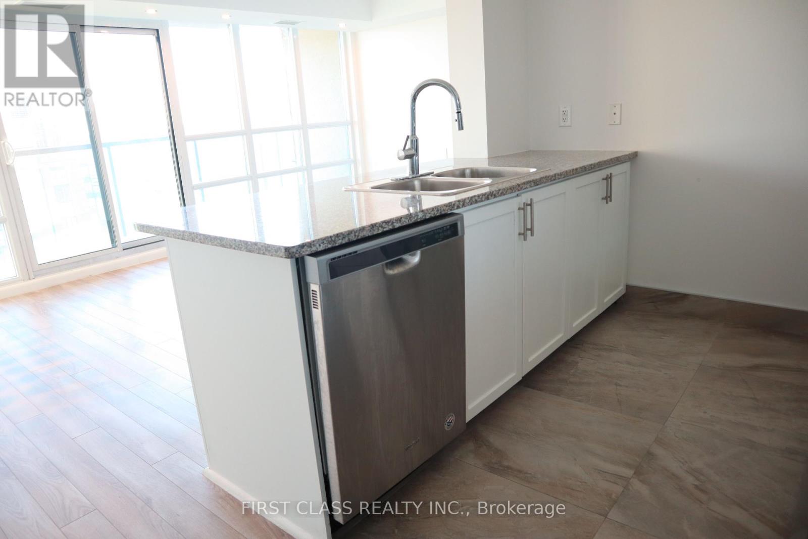 Photo 2 of 2805 208 Enfield Place, Mississauga ON