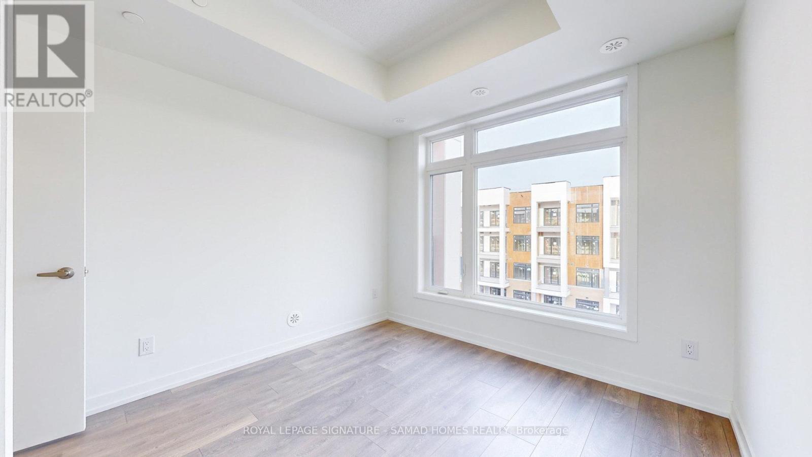 Photo 5 of 611 135 Canon Jackson Drive, Toronto ON