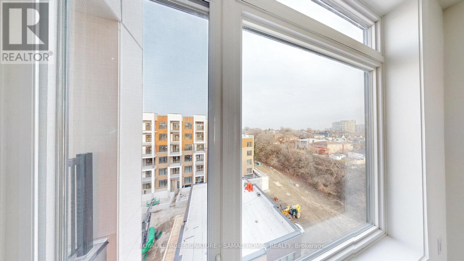 Photo 14 of 611 135 Canon Jackson Drive, Toronto ON