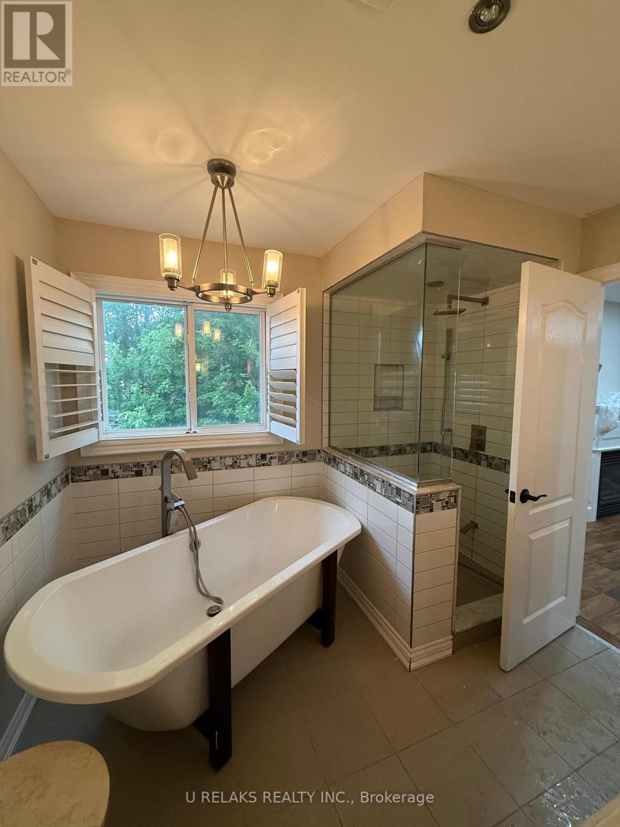 Photo 16 of 3681 Bloomington Crescent, Mississauga ON